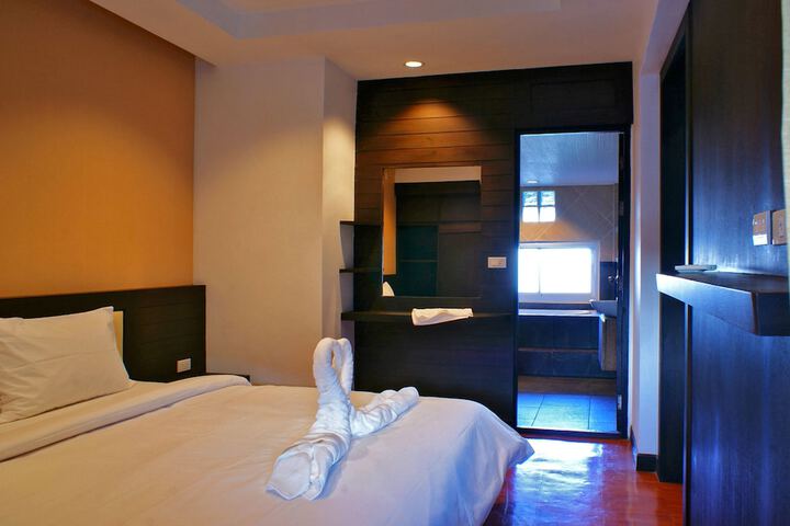 Room 17 of 105
