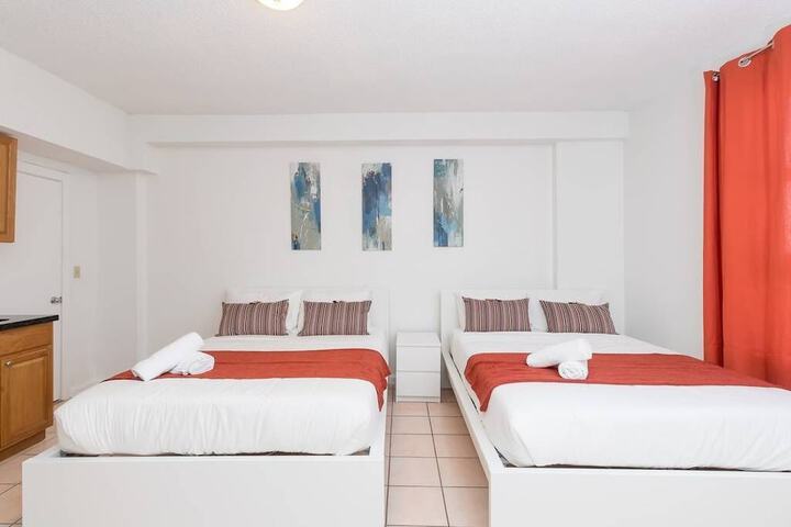 Room 2 of 23
