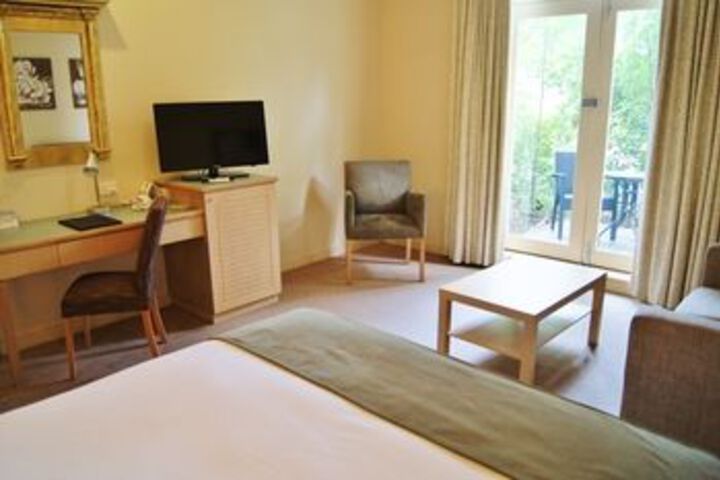 Room 16 of 39