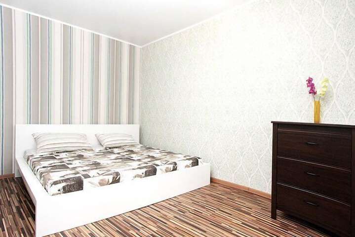 Room 3 of 16