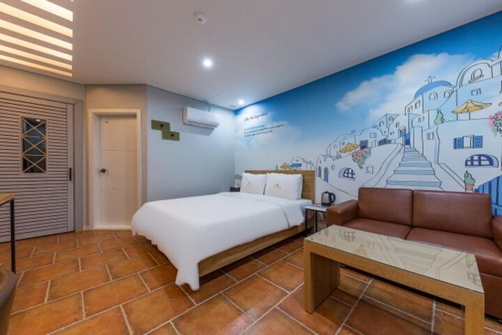 Room 15 of 63