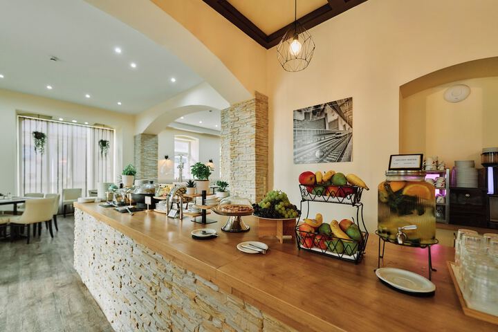Breakfast area