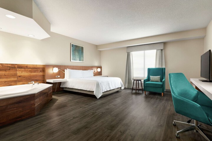 Room 9 of 40