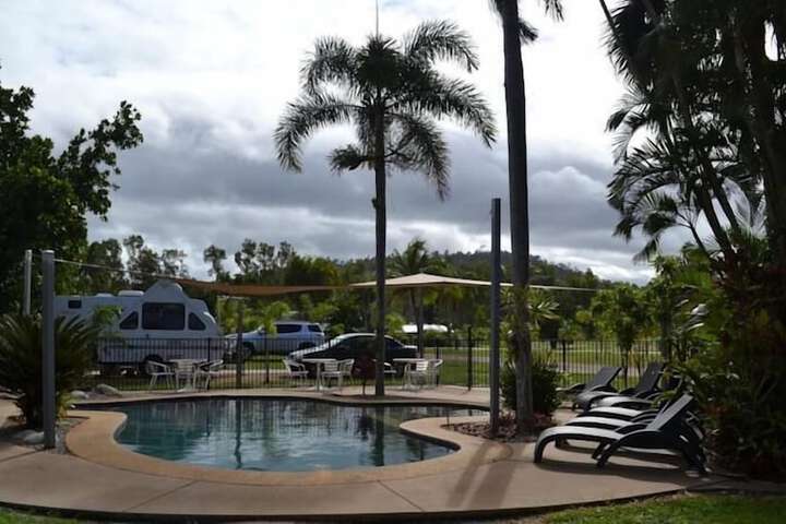 Dunk Island View Caravan Park