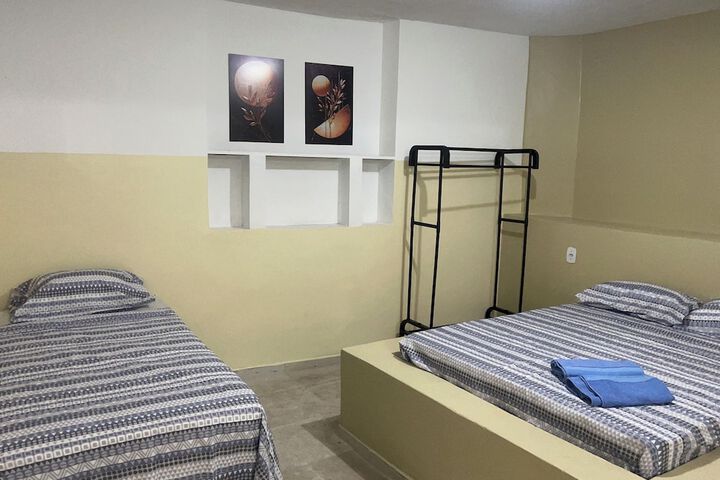 Room 10 of 26