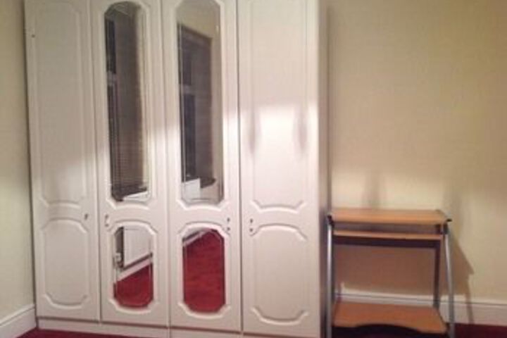 Room 12 of 21