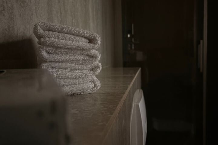 Room 34 of 77