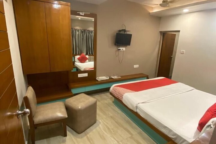 Room 7 of 15