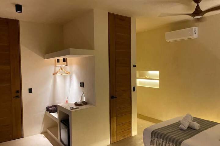 Room 59 of 90