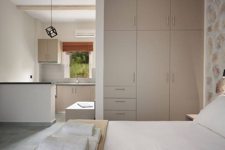 Room 12 of 70