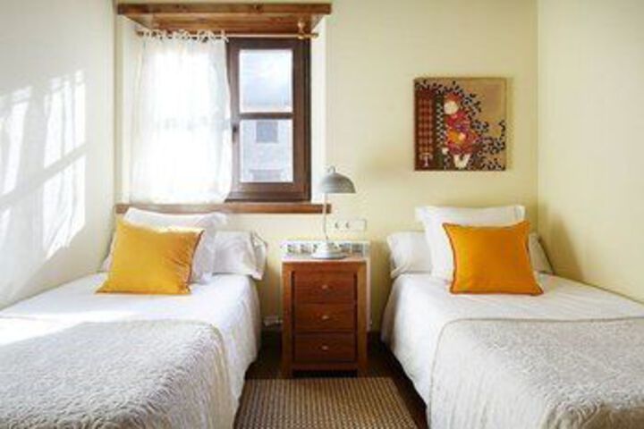 Room 9 of 19
