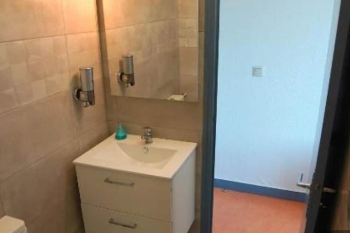 Room 15 of 31