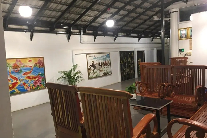 Room 7 of 10
