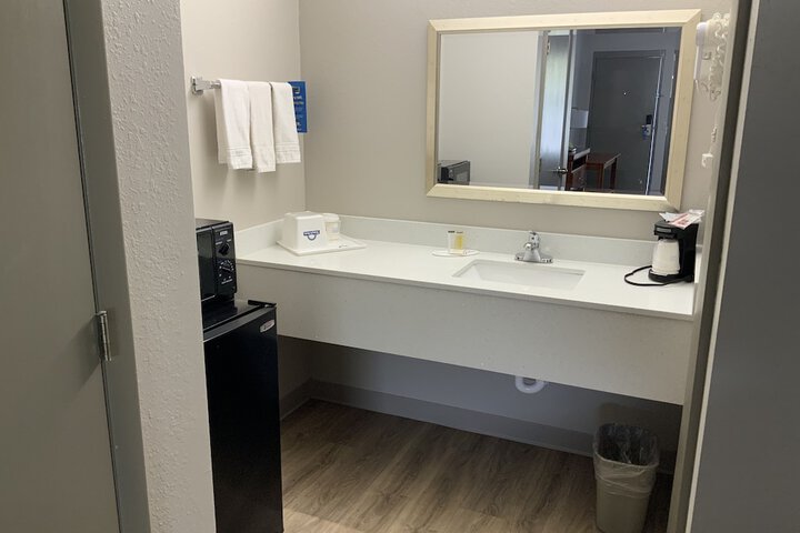 Room 15 of 29