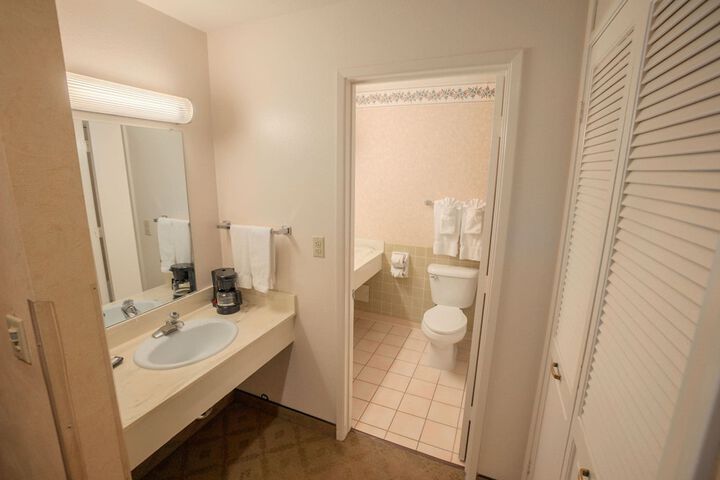 1 King Bed Accessible (6 of 17)