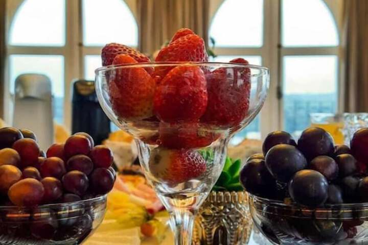 Breakfast/Coffee Service 112 of 136