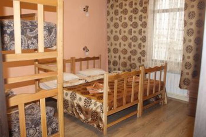 Room 16 of 36