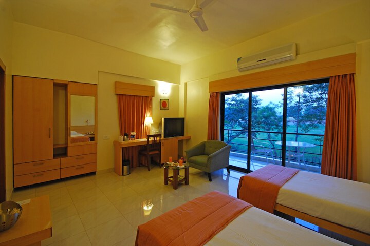 Room 19 of 98