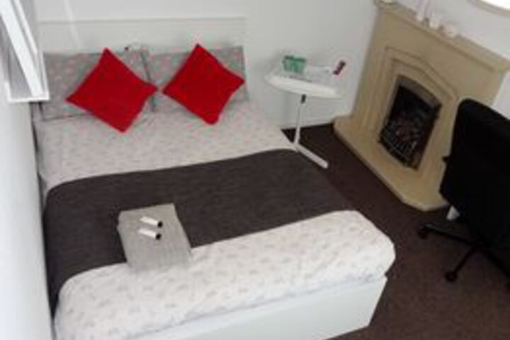 Double room in welcoming home