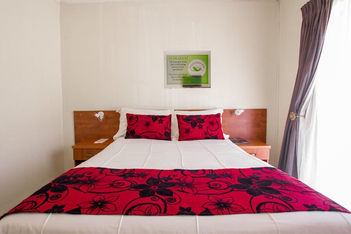 Room 6 of 29