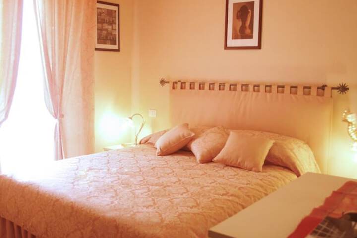 Room 9 of 36