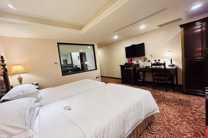 Room 56 of 216