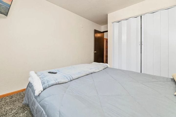 Room 12 of 20