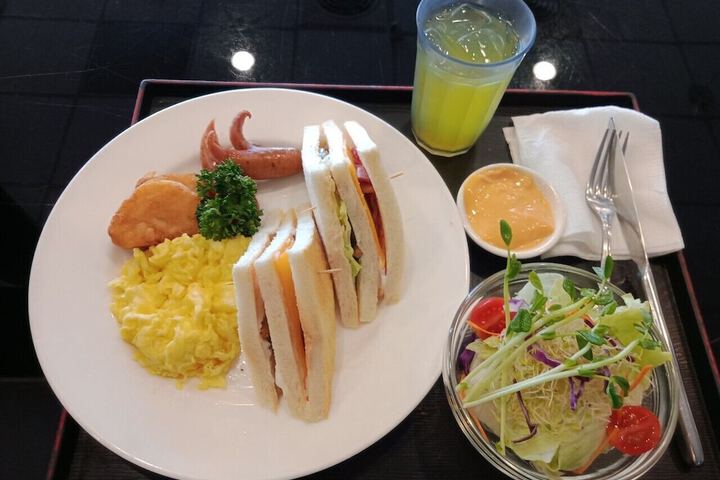 Breakfast/Coffee Service 44 of 47
