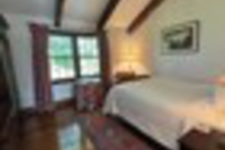 Room 56 of 285