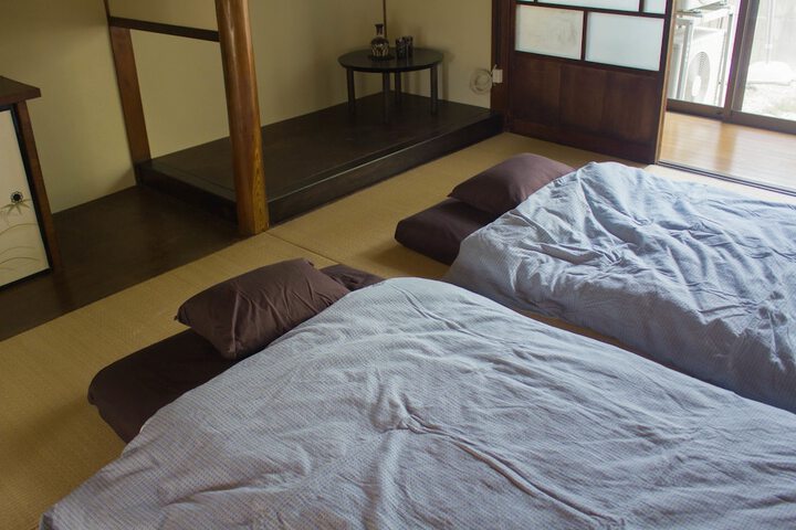 Room 4 of 24