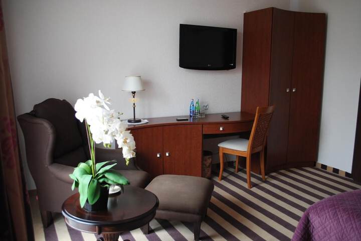 Room 13 of 41