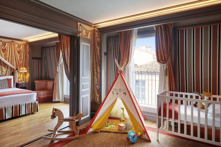 Room 21 of 194