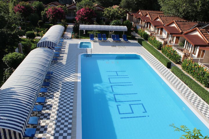 Pool 19 of 66