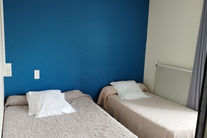 Room 21 of 40