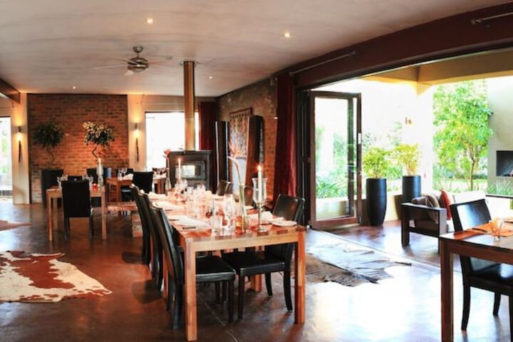 Dining 93 of 175