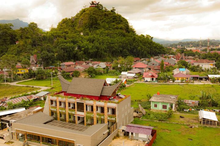 Santai Toraja
