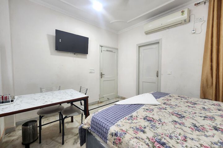 Room 8 of 46
