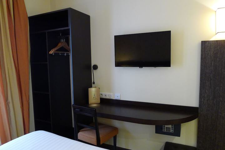 Room 10 of 59