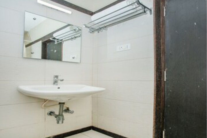 Room 4 of 29