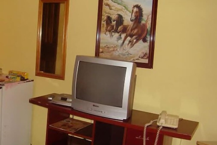 Room 25 of 39