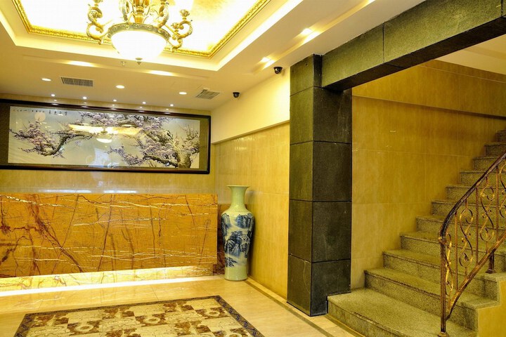 Hotel Interior 6 of 47