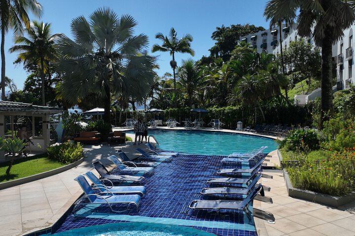 Pool 19 of 40