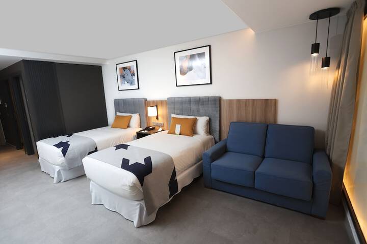 Room 46 of 106