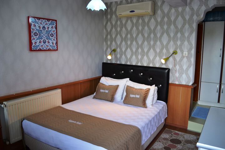 Room 4 of 48