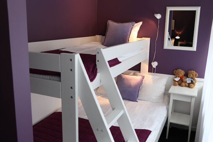 Room 20 of 94