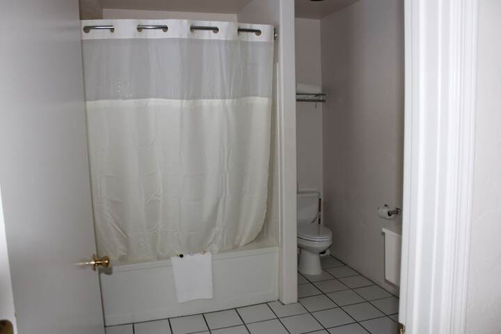 Room 87 of 104