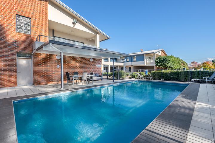 Pool 53 of 69