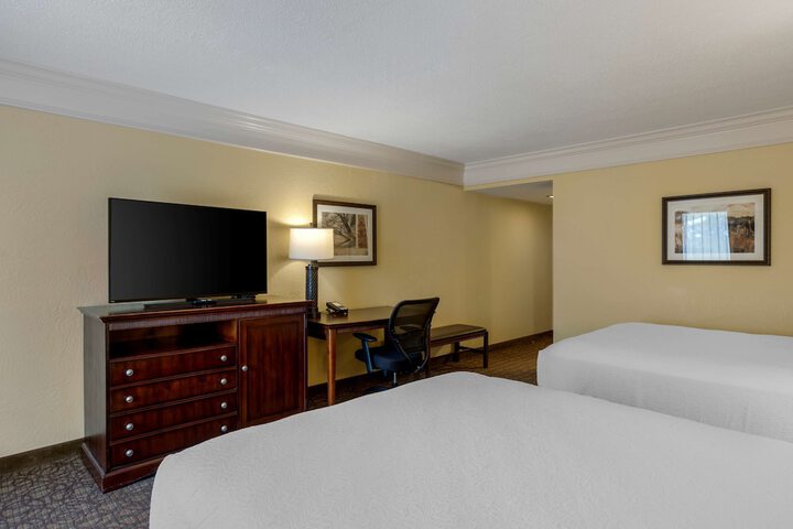 Room 18 of 43