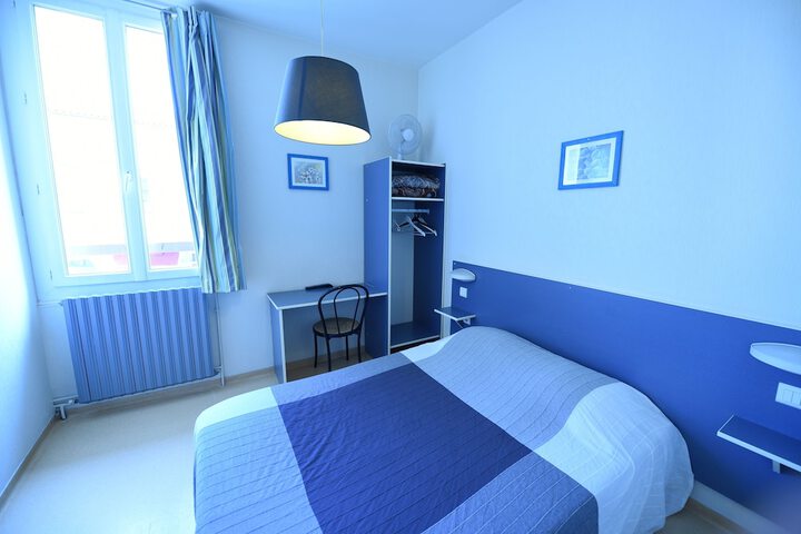 Room 6 of 30