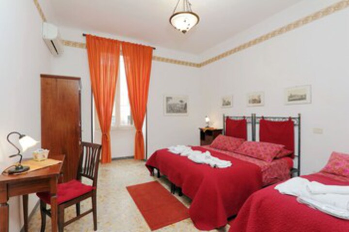 Room 146 of 166